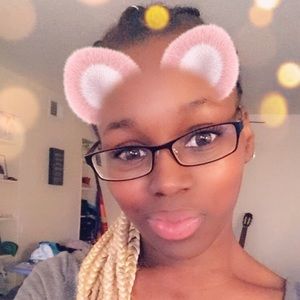 Meet your Posher, Shineeka